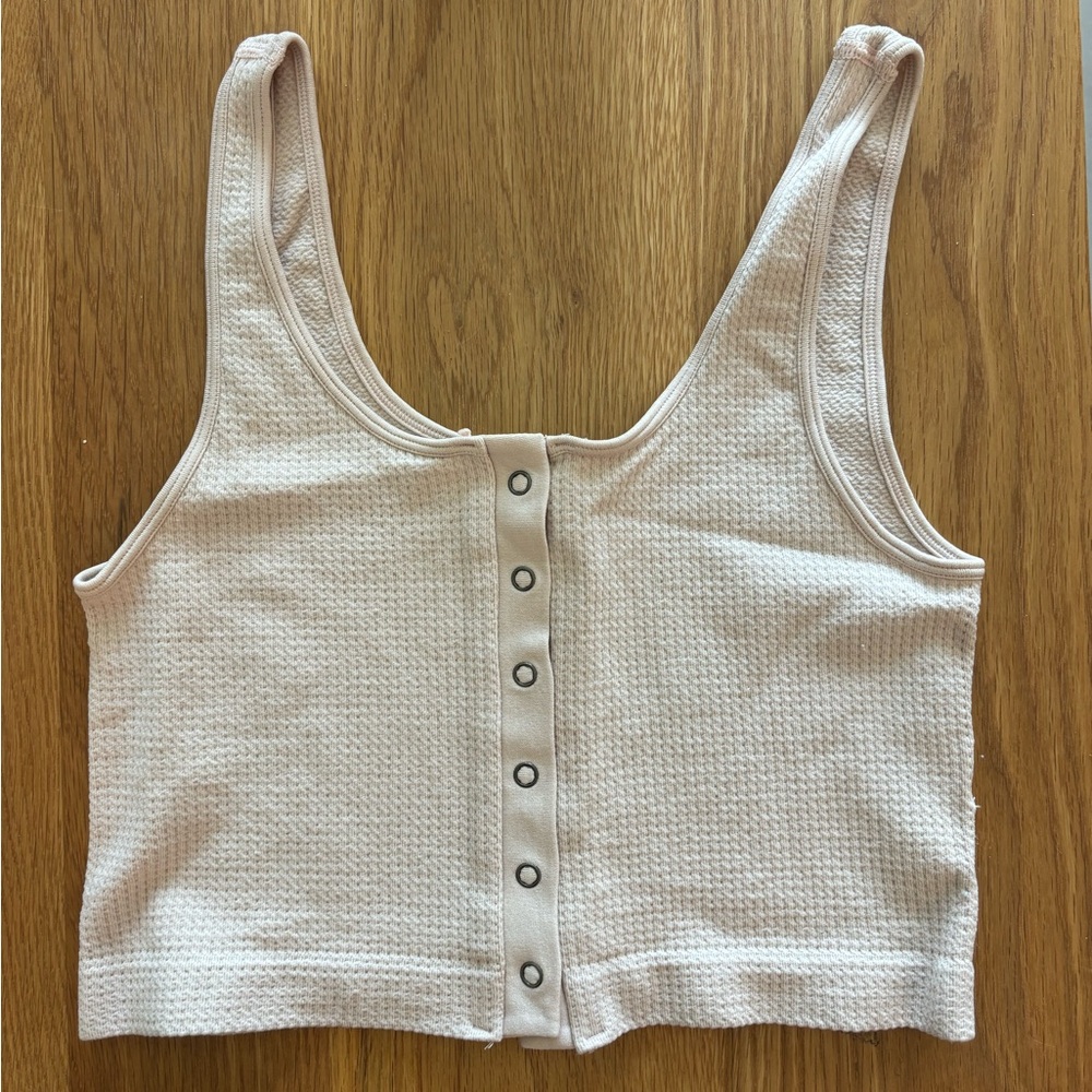 Aeropostale baby pink tee